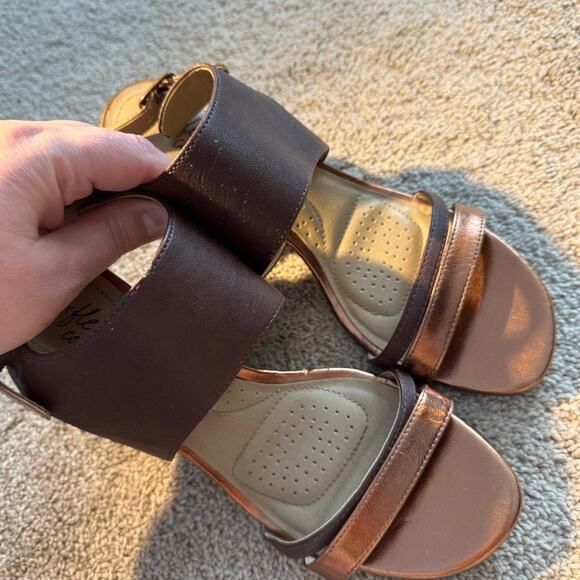 DexFlex Comfort Open Toe Brown & Shiny Copper Ankle Strap Sandals Size 8.5 - Picture 2 of 12